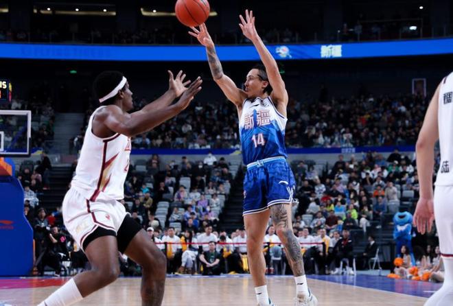 九游-清晨突围战来临；塞维利亚围绕CBA常规赛更衣室发声；更衣室稳定；球探报告显示潜力