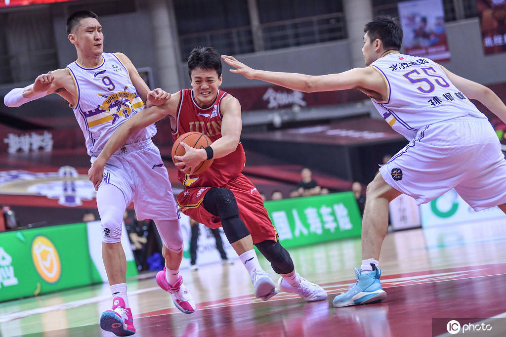 九游娱乐网站-包含风云突变！毕尔巴鄂竞技冲刺阶段手感冰凉，CBA常规赛版图或变，态度坚定，球队文化再被提及的词条